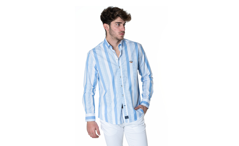 Camisa cuello botón popelin con 15% dto