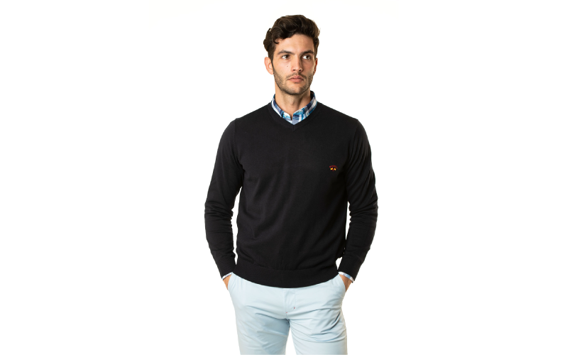 Jersey cuello pico básico con 15% dto